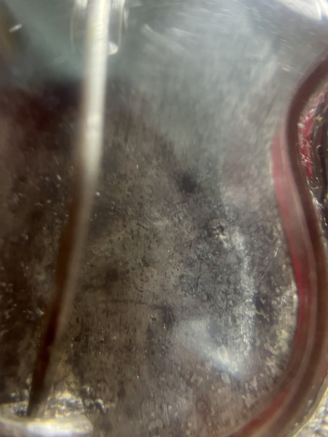 หลวงพ่อโสธรปี2498 เนื้อเงินลงยาสีแดงรุ่นแรก บล็อก5จุด พิมพ์หลังเข็มกลัด