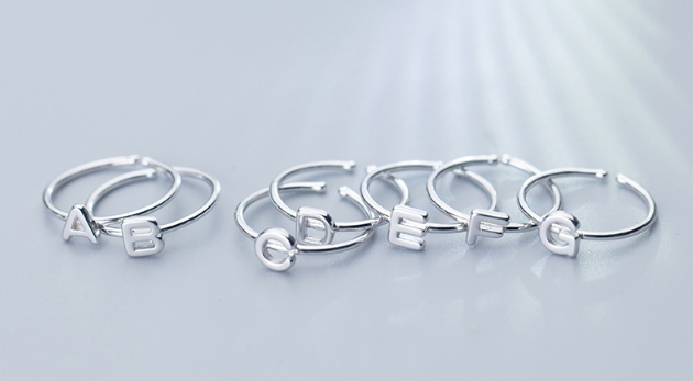 “เช็คสินค้าทัก line ก่อนโอนนะคะ”แหวนสำหรับผิวแพ้ง่าย Initial Ring