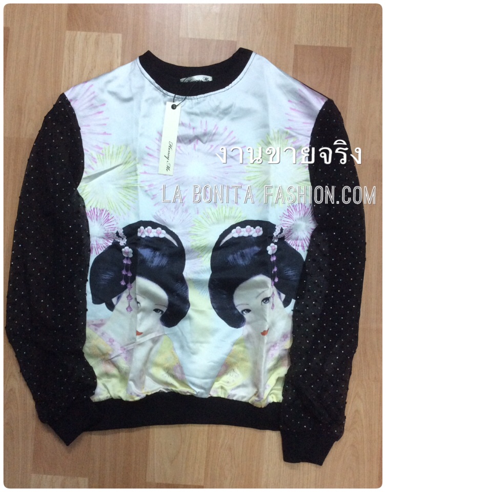 Brand: Kayasis Sweater ลายพิเศษแขนซีทรูdesignพิเศษค่ะเปนจุดวุ้งวิ้งทั้งแขนคร้า ทำให้เสื้อตัวนี้เก๋ขึ้นมาทันทีเลยคร้า