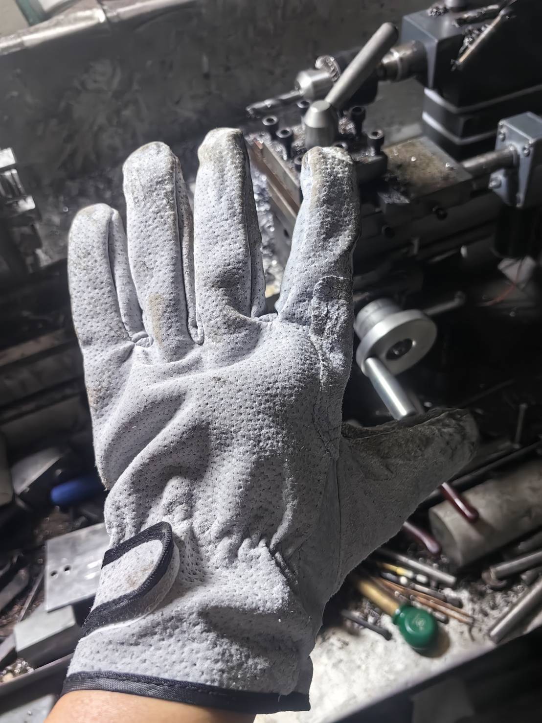 OT169 ถุงมือหนังอ่อน งานเชื่อม ช่างยนต์ ช่างเหล้ก ขี่มอเตอไซ กันร้อน กันบาด