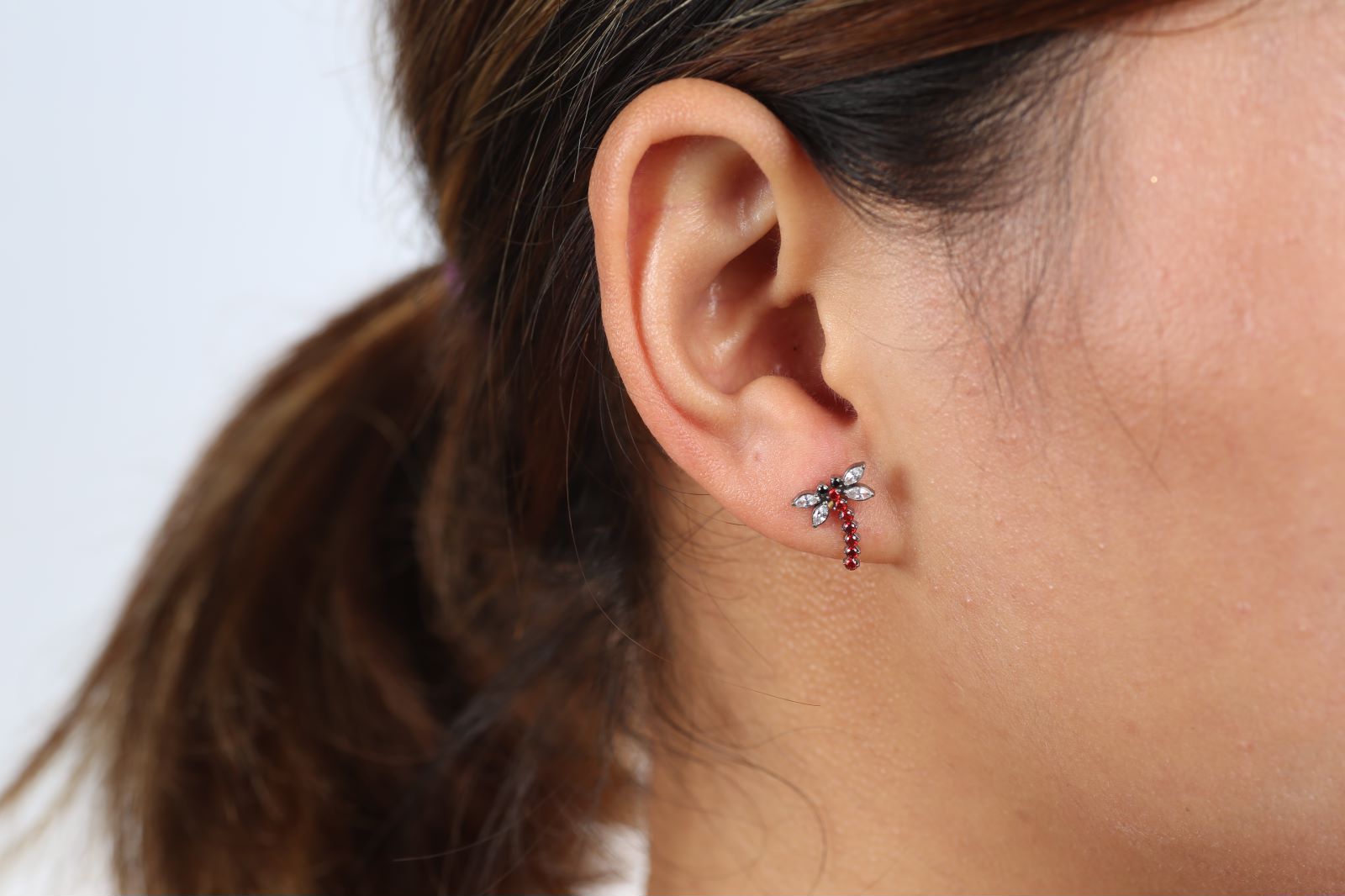 “เช็คสินค้าทัก line ก่อนโอนนะคะ”ไทเทเนี่ยม 100% ต่างหูสำหรับผิวแพ้ง่าย Dragon fly จิวแป้นแบนขันน็อต ขนาดก้านปกติ ราคา/ข้าง ETC139