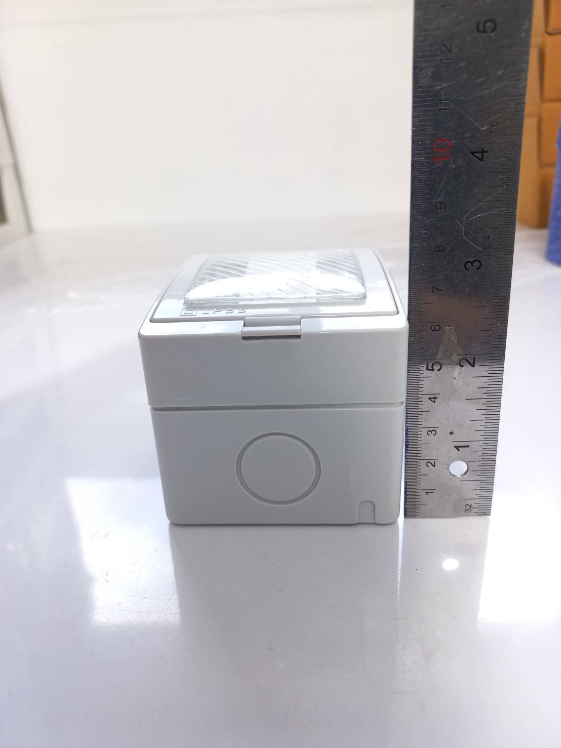 OT171 สวิท เปิด-ปิดไฟกันน้ำ กันฝุ่น ติดผนัง 220V/20A