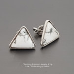 ต่างหูเงินแท้ฮาวไลท์ ลายหินอ่อน รูปสามเหลี่ยม ขนาด 10 มม หรือ 1 ซม Howlite Trillion Sterling SIlver Earrings