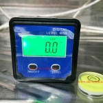 R11 กล่องวัดองศาแบบ ดิจิตอล มีแม่เหล้กในตัว ขนาด 60x60 mm