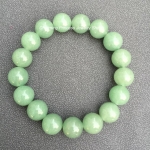 Green Aventurine กรีนอะเวนเจอรีน อเวนเจอรีน 12 มม หินที่นำโอกาส โชค และความรุ่งเรืองมาสู่คุณ