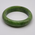 Peridot Bangle กําไลเพอริดอท เพอริดอต หน้ากว้าง 16 มม วงใน 57 มม เป็นสัญลักษณ์ของความสำเร็จ ความสงบ ความมีโชค เพอริดอท อัญมณีสีเขียว ประจำเดือนเกิดสิงหาคม สำเนา