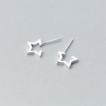 ต่างหูสำหรับผิวแพ้ง่าย เงินแท้ 92.5% Star Frame-ES439