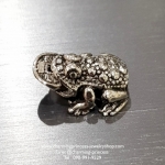 ตัวคั่นคางคกคาบเหรียญ สัญลักษณ์แห่งความมั่งคั่งยอดนิยม Toad with Coin 925 Sterling Silver Size M