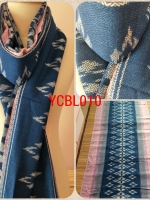 ผ้าฝ้ายคลุมไหล่ย้อมคราม ทอมือ ออร์แกนิค