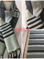 ผ้าคลุมไหล่ ไหมแท้ทอมือ ลายสี่เส้น/สายฝน Thai Silk Hand-woven Shawls