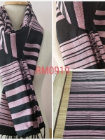 ผ้าคลุมไหล่ ไหมแท้ทอมือ ลายสี่เส้น/สายฝน Thai Silk Hand-woven Shawls