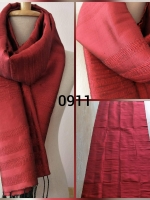 ผ้าพันคอ-ผ้าคลุมไหล่ ไหมแท้ทอมือ พร้อมกล่องผ้าไหม