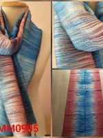 ผ้าพันคอ-ผ้าคลุมไหล่ ไหมมัดหมี่แท้ทอมือ พร้อมกล่องผ้าไหม