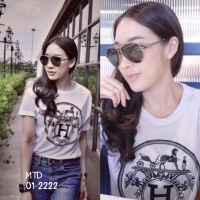 เสื้อยืดสวยๆสไตล์ดารา เซเลบใส่ สกรีนลาย HERMES สีขาว