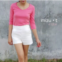 เสื้อยืดคอวีแขนสามส่วน สีชมพูแคนดี้