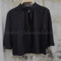 เสื้อคอจีนติดกระดุม แบบคุณเอสเธอร์ ใส่ สีดำ