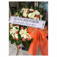 พวงหรีดดอกไม้สด