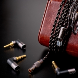 ขาย DUNU CHORD สายถักผสมระหว่าง ทองแดง Furukawa OCC และสายเงิน Neotech สายแบรนด์เกรดพรีเมี่ยม