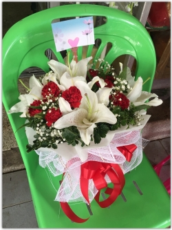 ช่อดอกไม้สด