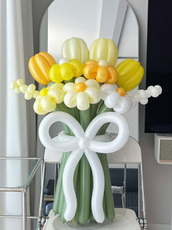 ช่อดอกไม้ลูกโป่ง