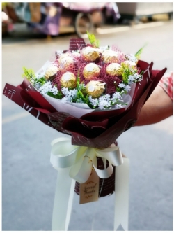 ช่อเฟอเรโร่ ผสมดอกไม้แห้ง