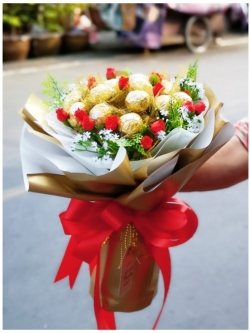 ช่อเฟอเรโร่ ผสมดอกไม้แห้ง มอบเป็นของขวัญวันเกิด คนพิเศษ