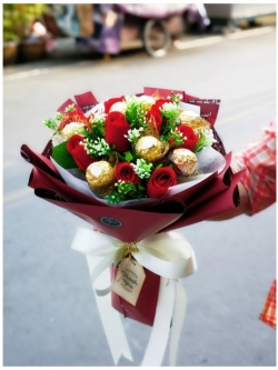 ช่อเฟอเรโร่ ผสมดอกไม้แห้ง เป็นของขวัญวันเกิด วันครบรอบ ให้คนรัก