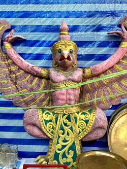 พญาครุฑไม้สักทองแกะสลัก ครุฑไม้โบราณ ปลดจากพระอุโบสถพม่า ปีกกว้าง120ซม