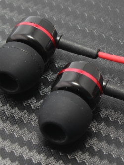 ขาย หูฟัง Soundmagic ES18 สีสันจิ้ดจ้าดถูกใจวัยรุ่น เบสลงลึกหนักหน่วงสะใจ ใส่สบาย น้ำหนักเบา ไม่เจ็บหู หูฟังระดับคุณภาพเยี่ยม !