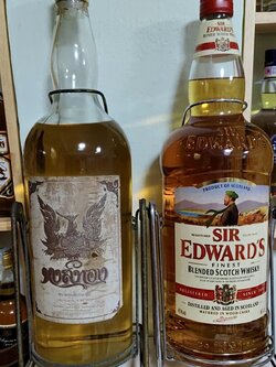 เหล้าเก่า ขนาด4ลิตร หงส์ทอง SIR EDWARDS พร้อมที่ตั้ง