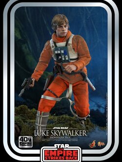Hot Toys MMS585 1/6 Star Wars: Episode V The Empire Strikes Back - Luke Skywalker (Snowspeeder Pilot)
