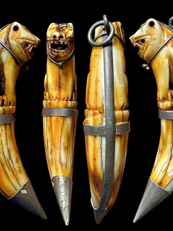 เขี้ยวเสือหลวงพ่อปาน วัดคลองด่าน พิมพ์ปากอ้า