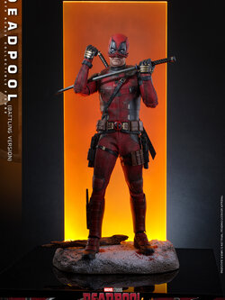 Hot Toys MMS782 Deadpool & Wolverine - Deadpool (Battling Version)