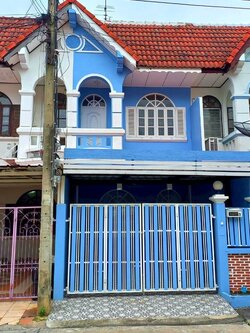 ทาวน์เฮ้าส์ ม.เสนาวิลล่า1 ซ.คู้บอน 27 แยก 42 ถ.รามอินทรา บางเขน กรุงเทพฯ รีโนเวทสวย พร้อมอยู่ (ยื่นสินเชื่อให้)