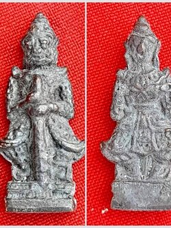 ท้าวเวสสุวรรณ วัดสุทัศน์ ปี2485 เนื้อโลหะ ท้าวเวสสุวรรณองค์แขวนบูชา