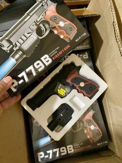 ของเล่นอัดลมพลาสติก รุ่นP-779B พร้อมเลเซอร์