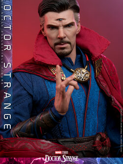 Hot Toys MMS645 1/6 Doctor Strange in the Multiverse of Madness - Doctor Strange