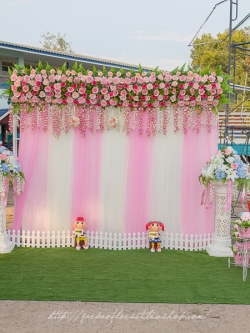 ซุ้มถ่ายภาพงานแต่ง ดอกไม้แห้ง ธีมชมพูขาว