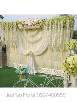 ซุ้มถ่ายภาพงานรับปริญญา 3 m x 2.2 m