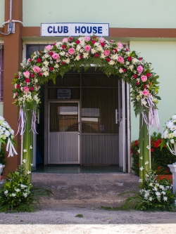 ซุ้มโค้ง ดอกไม้สด