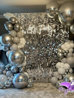 Backdrop sewing wall