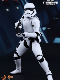 Hot Toys MMS317 STAR WARS: THE FORCE AWAKENS - FIRST ORDER STORMTROOPER