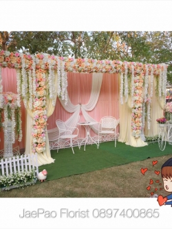 ซุ้มถ่ายภาพงานรับปริญญา 5 m x 2.4 m