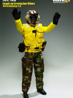 VERYHOT NO:1043B US Navy Flight Deck Crew (Catapult and Arresting Gear Officers