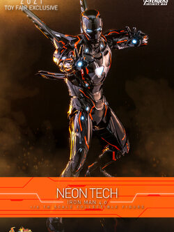 Hot Toys MMS597D39 1/6 Avengers: Infinity War - Neon Tech Iron Man 4.0 [Toy Fair Exclusive 2021]