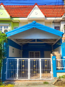 ทาวน์เฮ้าส์ 2 ชั้น ม.อู่ทองเพลส 2 คลอง 3 ลำลูกกา (ซ.เปียนนท์) ปทุมธานี ทำเลถนนเมน ห่างสถานีรถไฟฟ้าคูคตเพียง 5 นาที บ้านสวย ตกแต่งใหม่ พร้อมอยู่