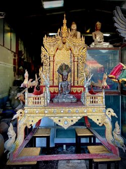 ธรรมมาสโบราณ ธรรมมาสพม่าแกะสลัก ประดับกระจกปิดทองแบบโบราณ