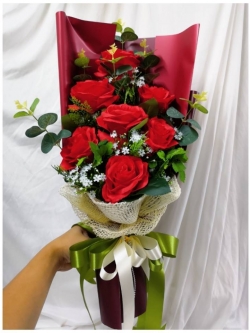 ช่อดอกกุหลาบแดง ทรงสูง