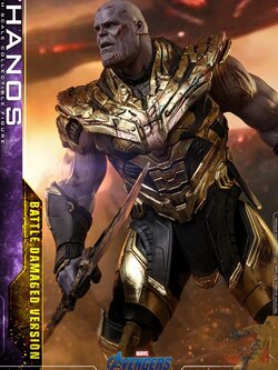 Hot Toys MMS564 Avengers: Endgame 1/6 Thanos (Battle Damaged Version) (16)