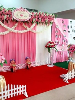 ซุ้มถ่ายภาพงานแต่งธีมขาว ชมพู